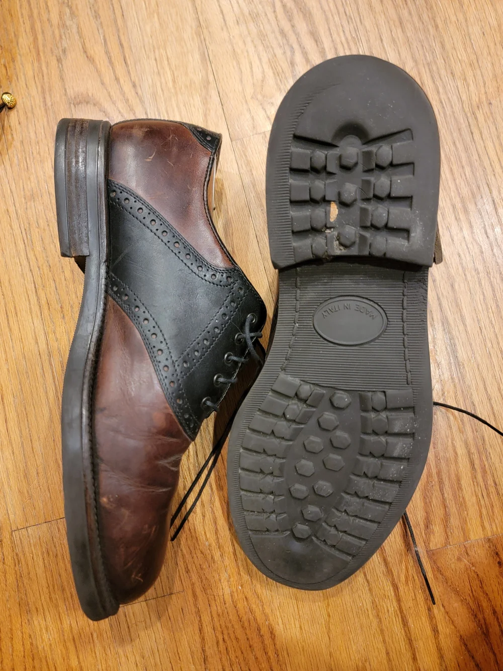 Johnston and Murphy Passport Men's Two-Tone Brown & Black Leather Oxford Saddle